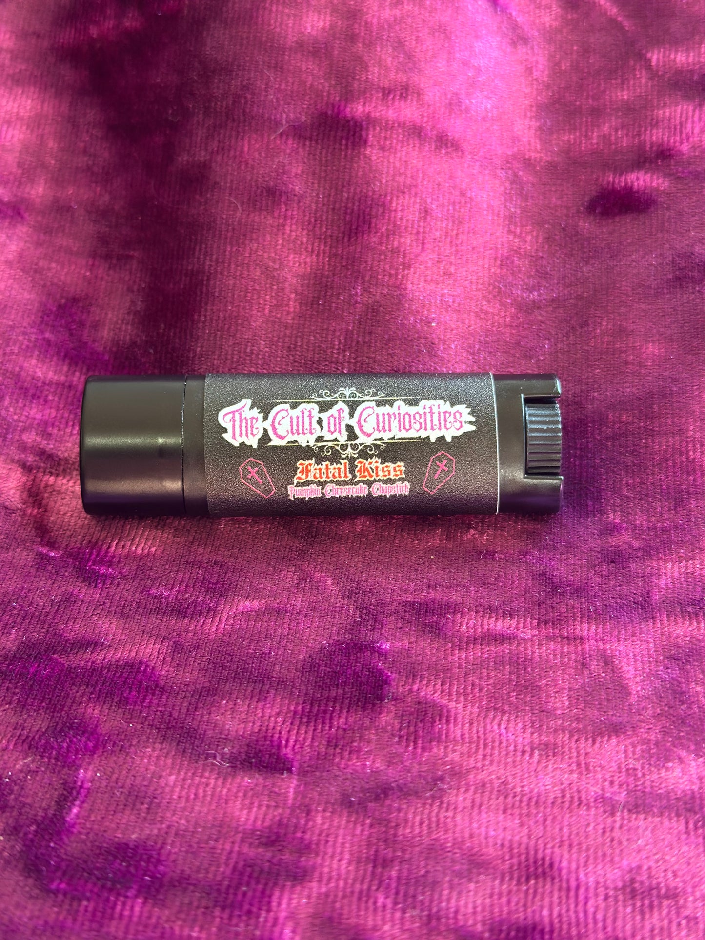 Fatal kiss 0.15oz chapstick