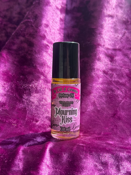 Mourning Kiss 30ML perfume oil